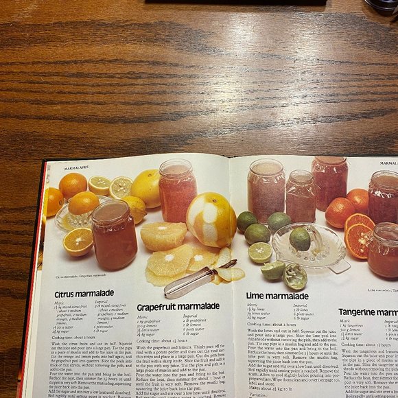 Home Preserves Cookbook - Jackie Burrow - Picture 2 of 4